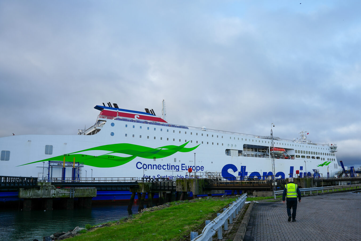 Stenaline Bidvest Noonan security officer2